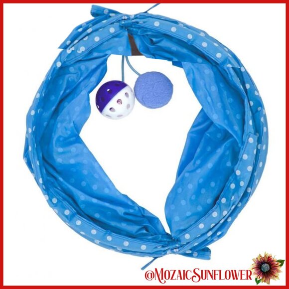 NWOT Adorable Nylon Blue White Polka Dot Foldable Tunnel With Attached Balls - Picture 3 of 4